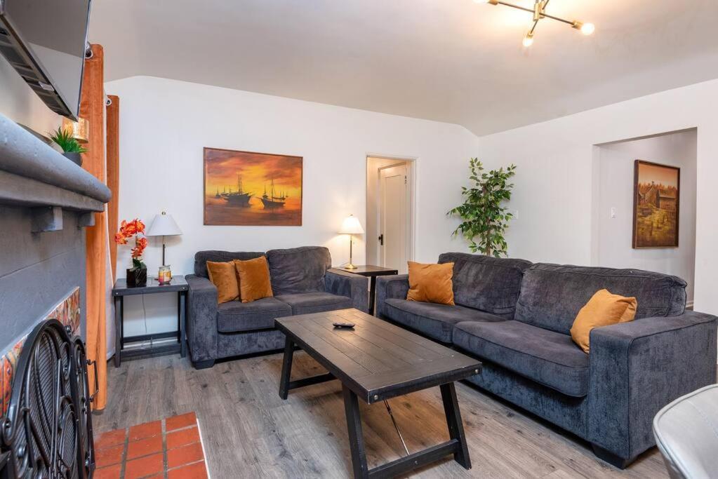 Chic And Spacious 3Br Gem In Central La Los Angeles Esterno foto